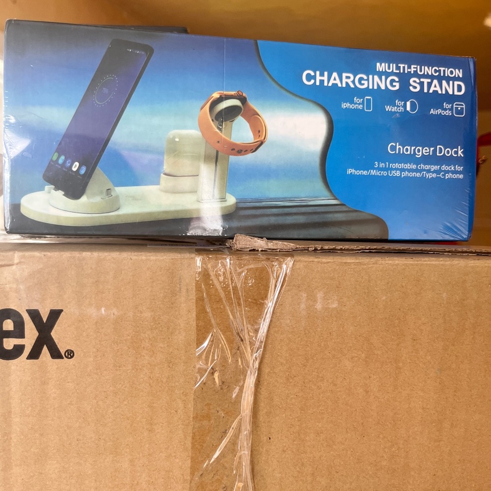 Multifunctional charging station